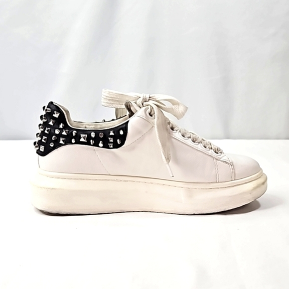 Steve Madden Gaines Women's Platform Studded Gilmore Sneaker Size 7 - Picture 1 of 8